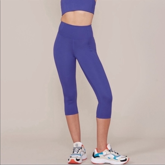 Girlfriend Collective- Cropped High Waist Leggings in Pansy Purple- SM - Picture 1 of 9